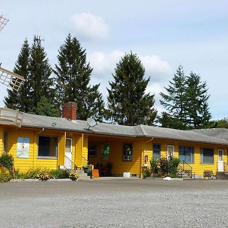 Windmill Inn Lynden Bagian luar foto