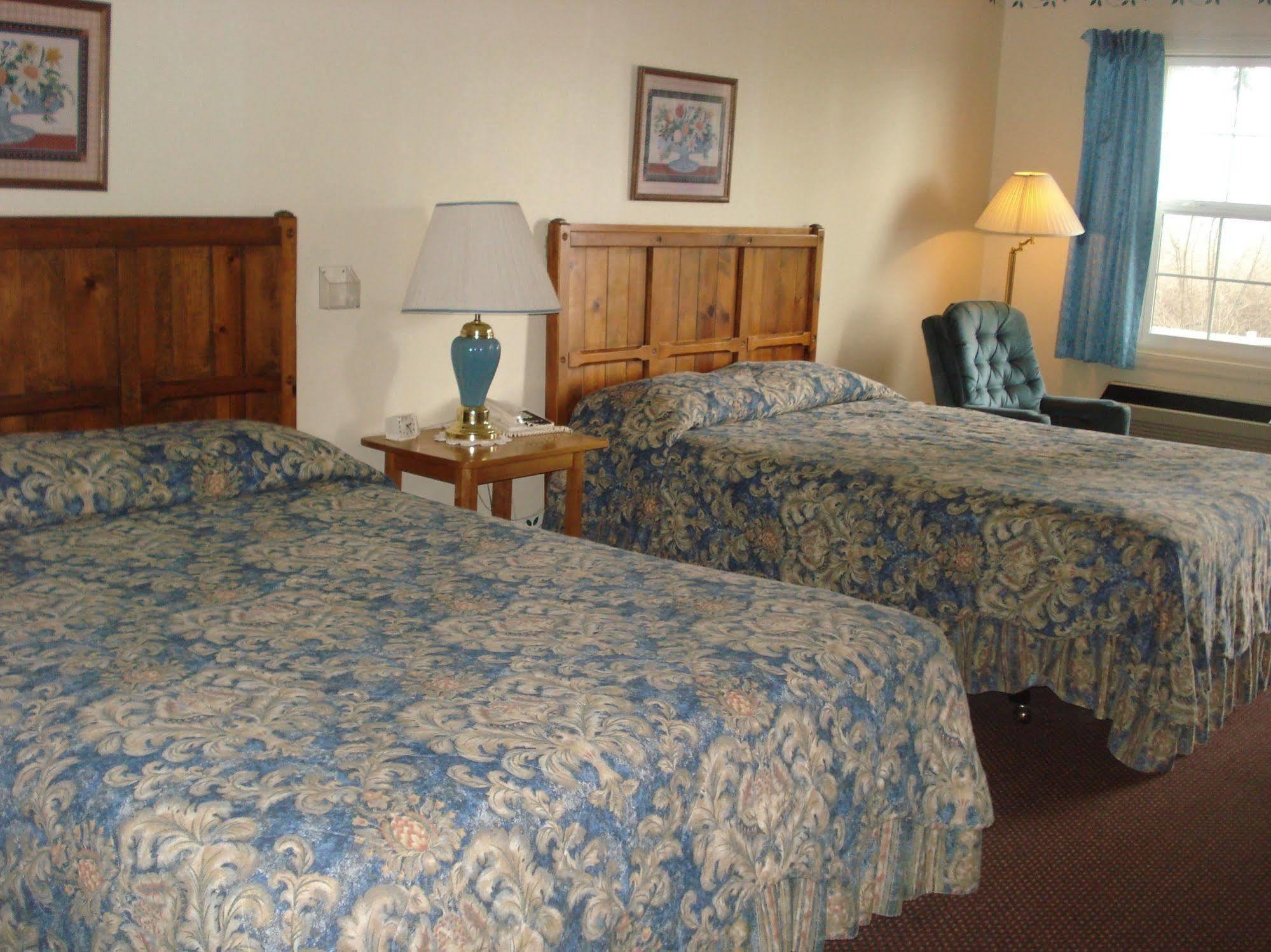 Windmill Inn Lynden Bagian luar foto